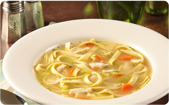 https://www.betterthanbouillon.com/wp-content/uploads/2018/06/Mom%E2%80%99s-Chicken-Noodle-Soup.jpg