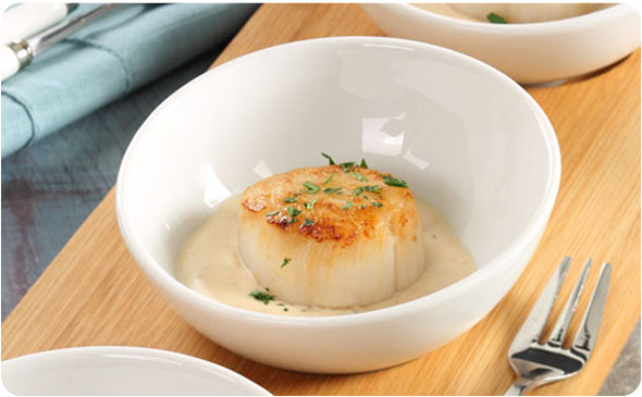 Scallop Appetizer with Lobster Cream Sauce