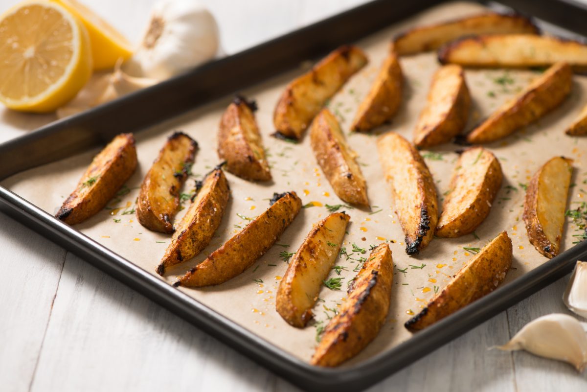 Baked Lemon Garlic Potato Wedges