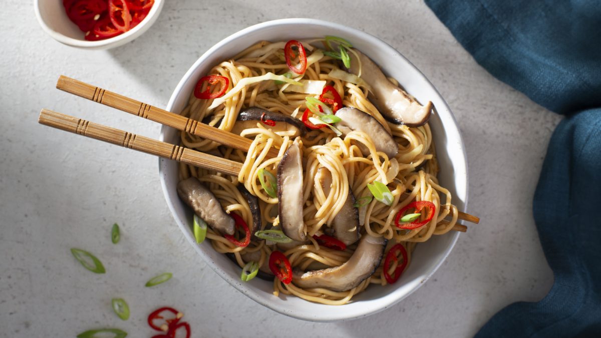 Shiitake Mushroom Chow Mein