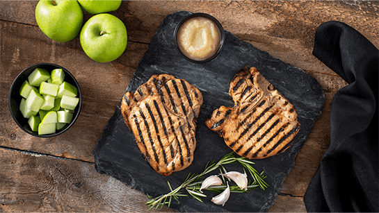 Grilled Pork Chops with Applesauce